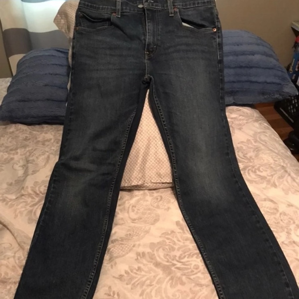 Men’s Levi’s 502 jeans